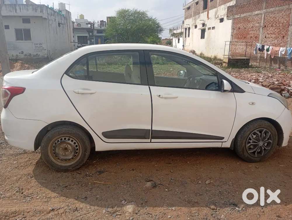 Hyundai Xcent 2016 Diesel 74550 Km Driven