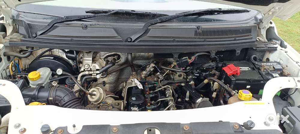 Mahindra Tuv 300 T8, 2017, Diesel