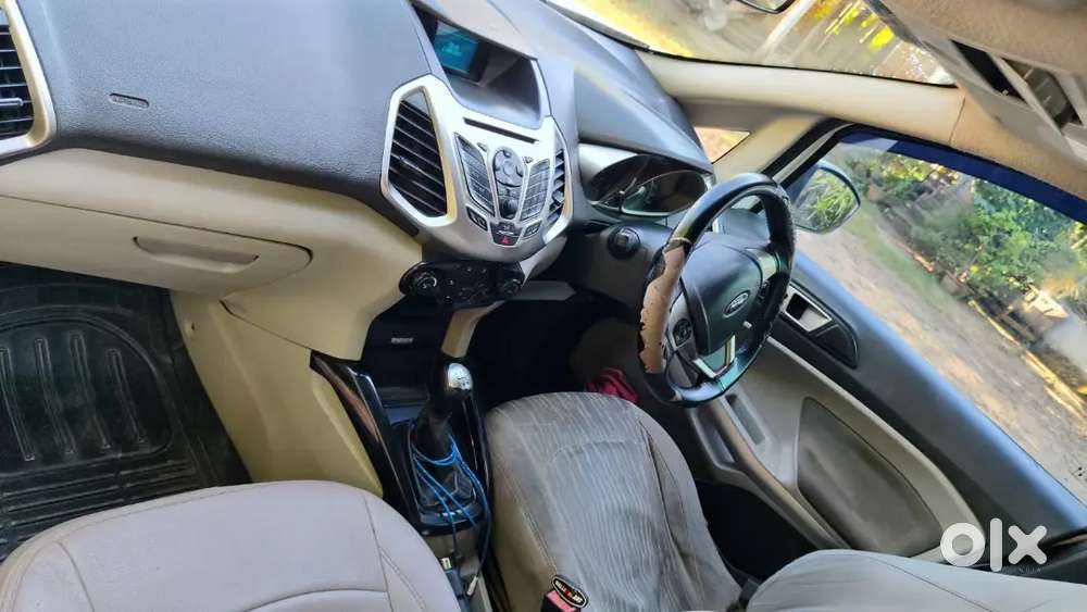 Ford Ecosport 2014 Titanium, Petrol, Manual Transmission,