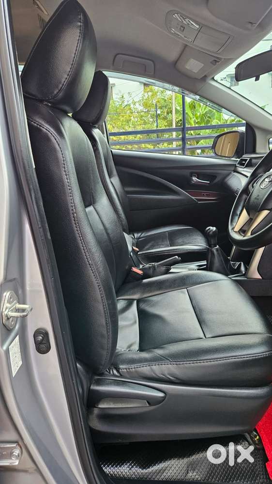 Toyota Innova Crysta 2.4 G Plus Mt 8 Str, 2016, Diesel