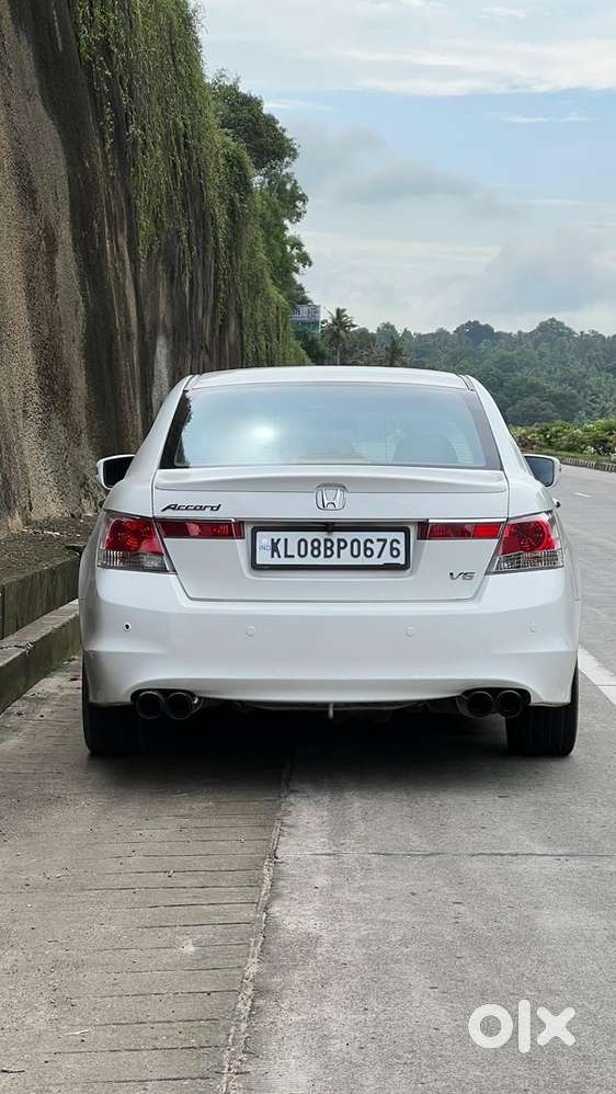 Honda Accord 3.5 V6 2009 Km Driven