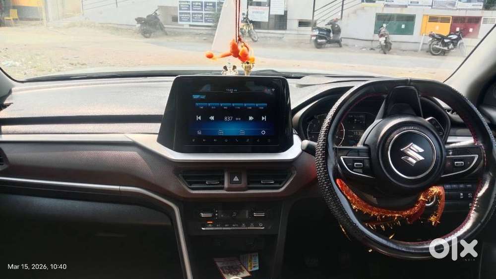 Maruti Suzuki Brezza 1.5 Zxi Plus Smart Hybrid Dual Tone, 2022, Petr..