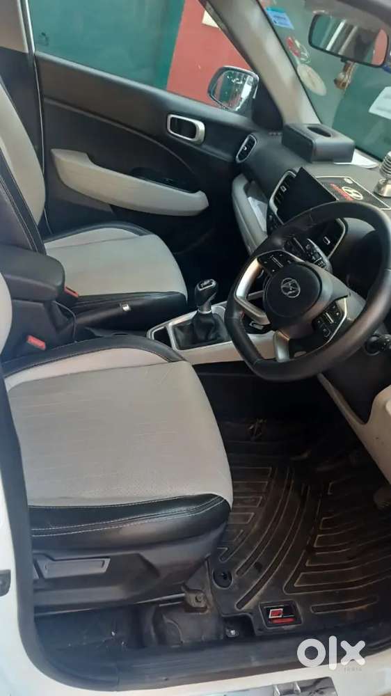 Hyundai New Venue 2022 Diesel 50000 Km Driven