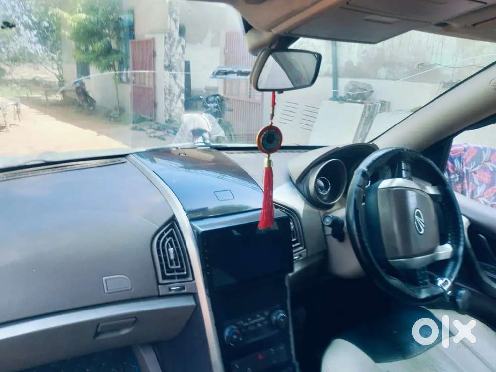 Xuv500w8  2012