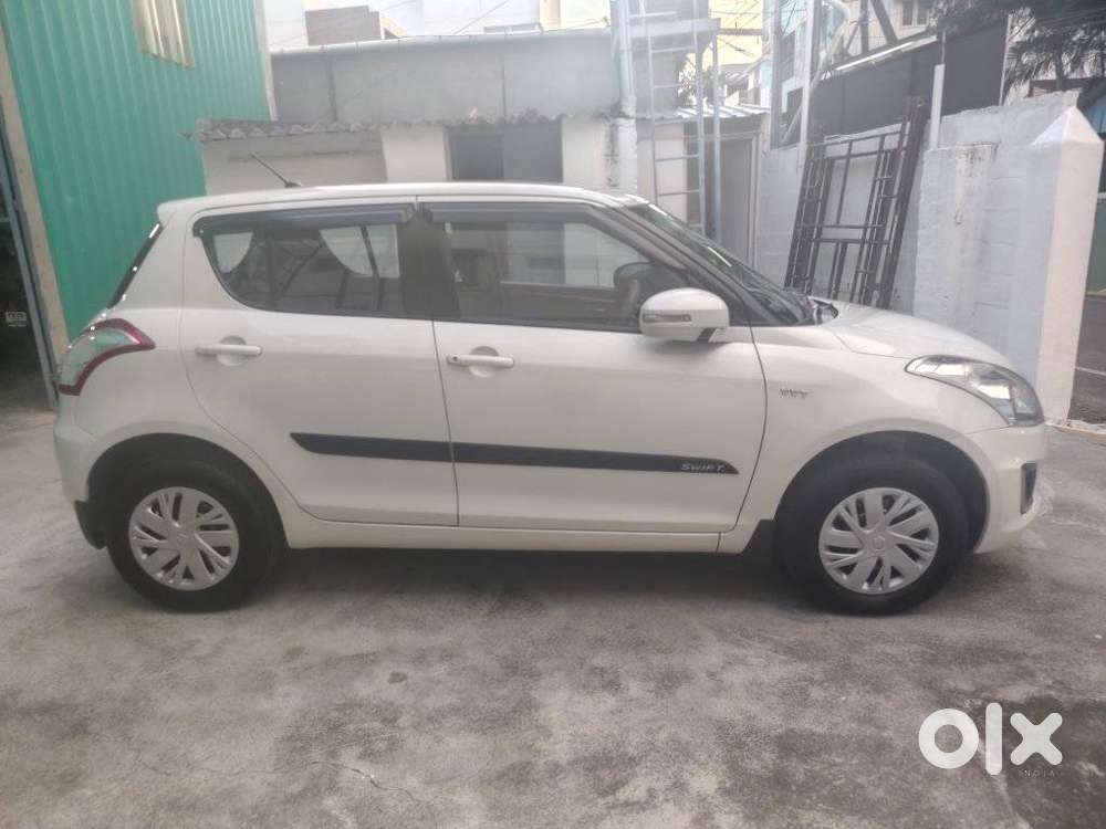 Maruti Suzuki Swift Vxi, 2016, Petrol