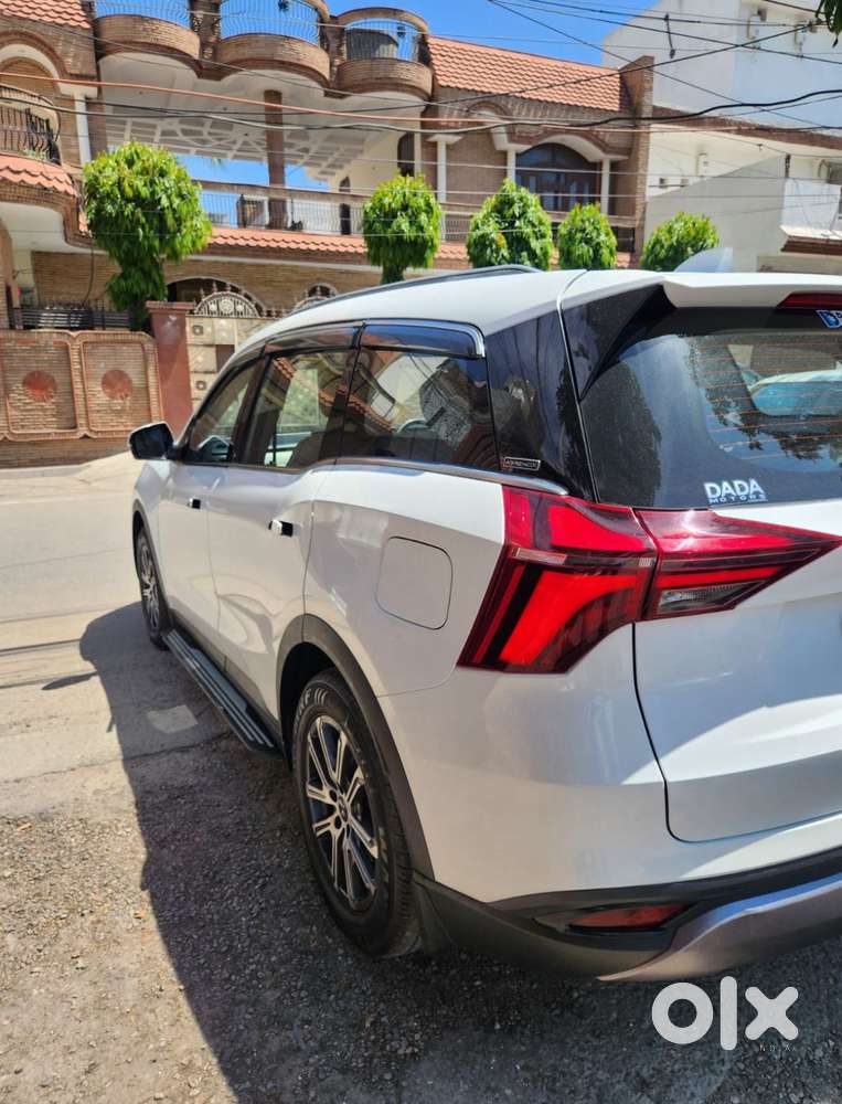 Mahindra Xuv700 2.0 Ax 7 Petrol At Luxury Pack Str, 2022, Petrol