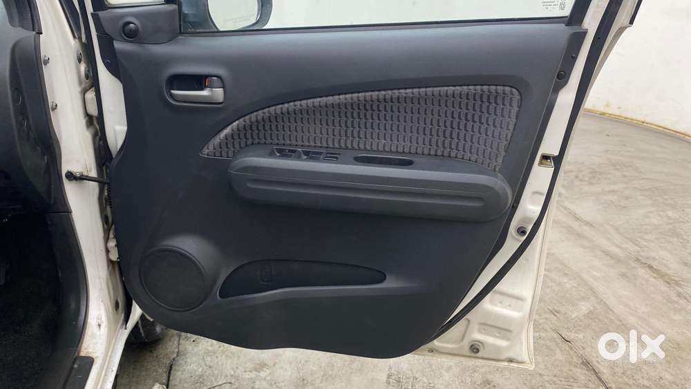 Maruti Suzuki Ritz Vxi, 2015, Petrol