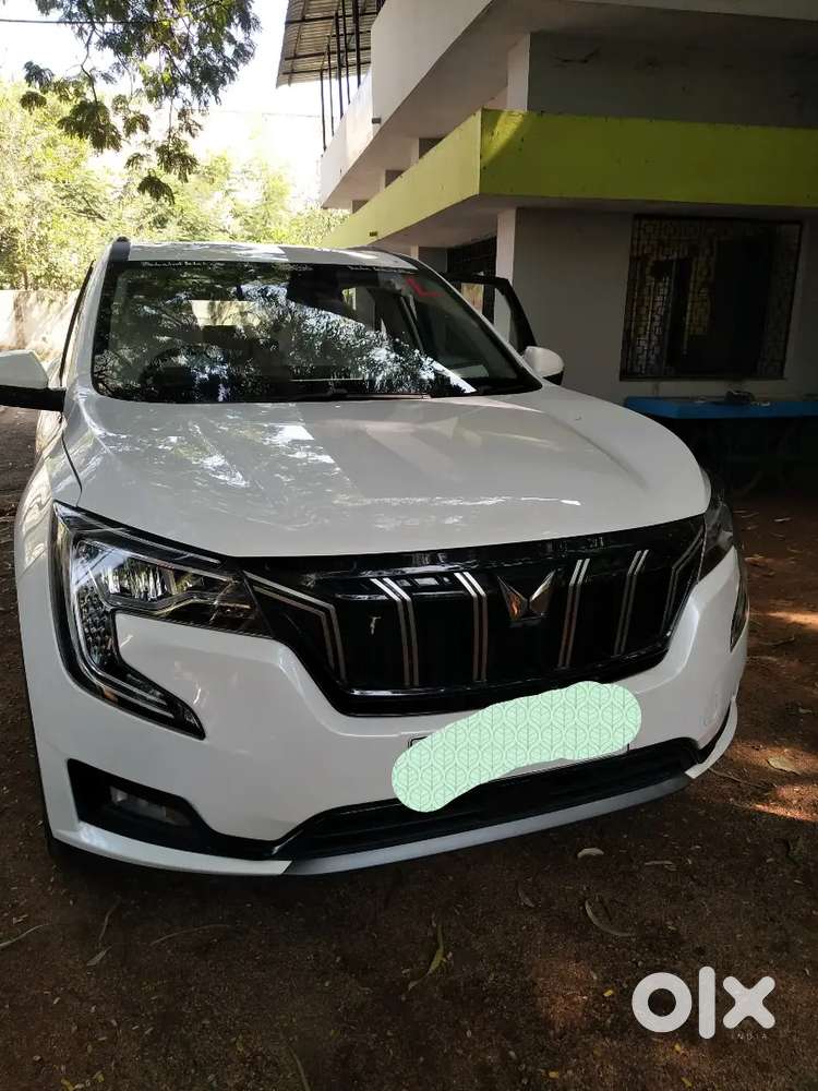 Mahindra Xuv700 2022 Petrol 10,000 Kms