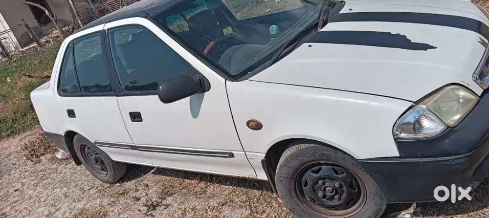 Maruti Suzuki Esteem 2000