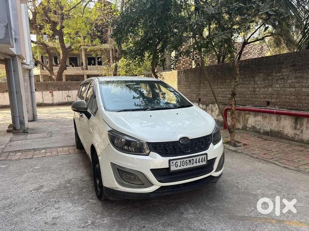 Mahindra Marazzo Diesel 2018