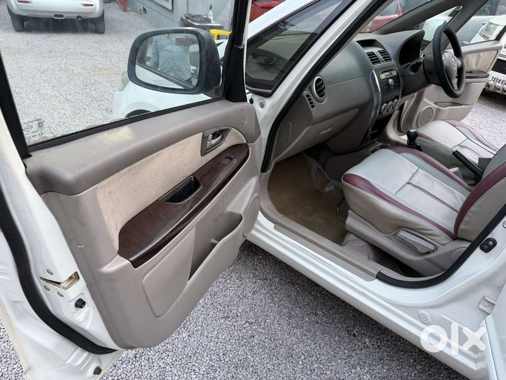 Maruti Suzuki Sx4 2007-2012 Zdi Leather, 2012, Diesel