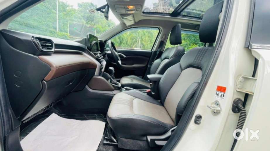 Toyota Urban Cruiser Hyryder 1.5 V Hybrid, 2024, Petrol