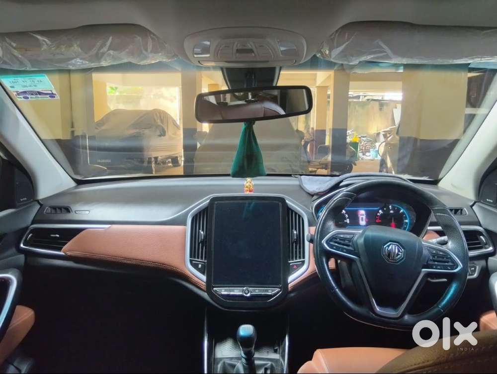 Mg Hector Plus Sharp Hybrid 2022