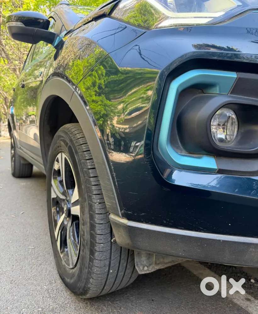 Tata Nexon Ev Xz+ Lux With Sunroof