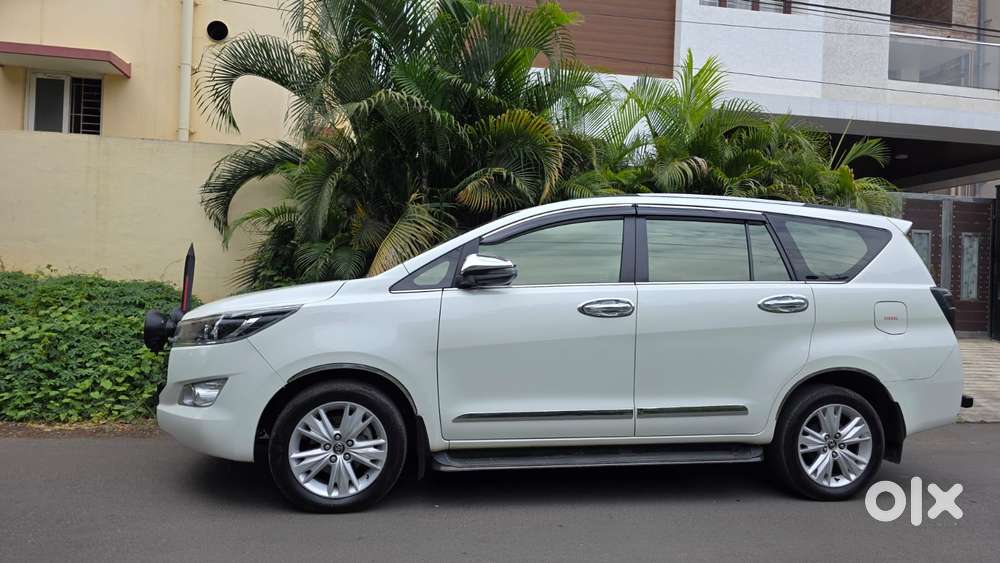 Toyota Innova Crysta 2.8z Automatic, 2020, Diesel