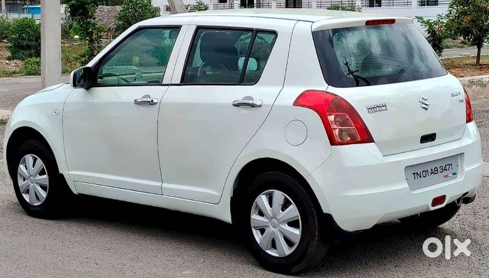 Maruti Suzuki Swift Vxi + Manual, 2006, Petrol