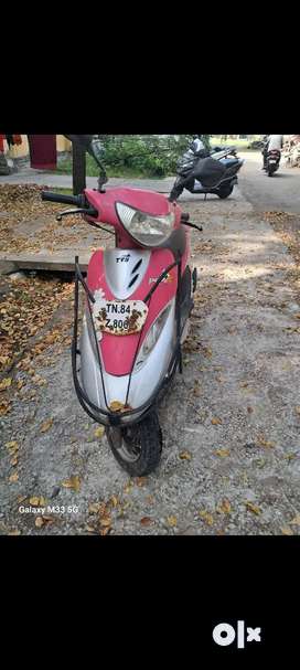 Second hand discount scooty under 10000