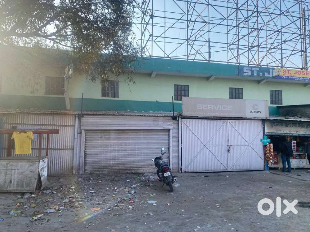 Commercial property on main road (NH 22 Ramdyalu- Hajipur))