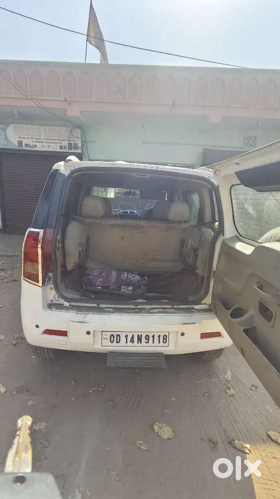 Mahindra Tuv 300 2018 Diesel 98000 Km Driven
