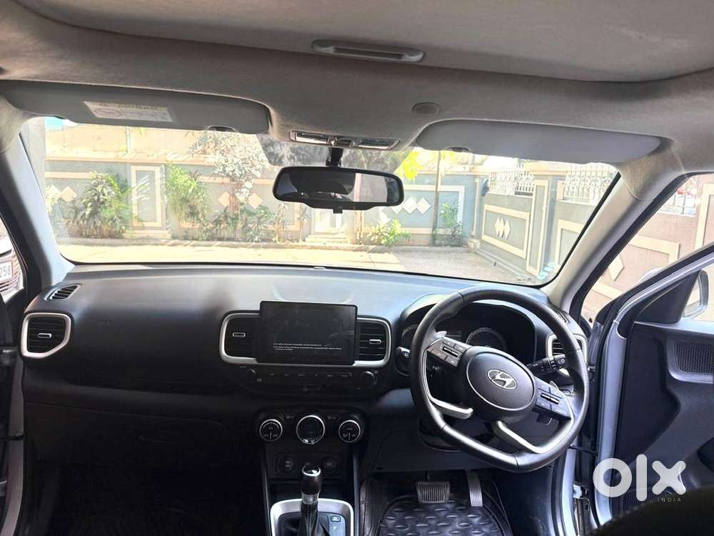 Hyundai Venue Petrol 2021