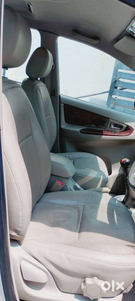Toyota Innova 2.5 V 7 Str, 2013, Diesel