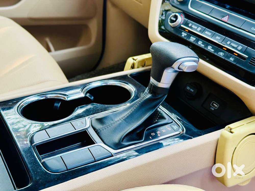 Kia Carnival Prestige, 2021, Diesel