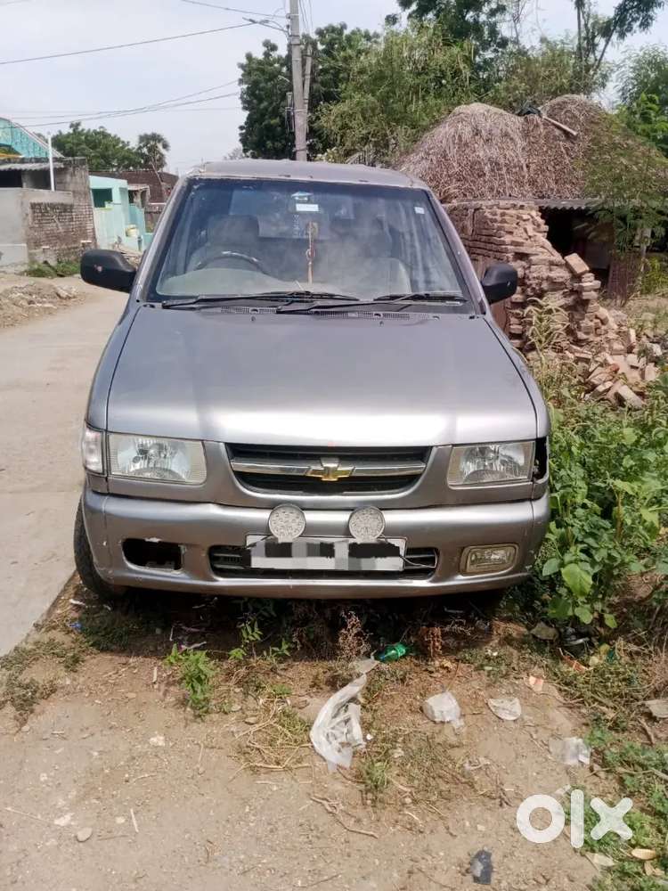 Tavera Lt 7 Seater