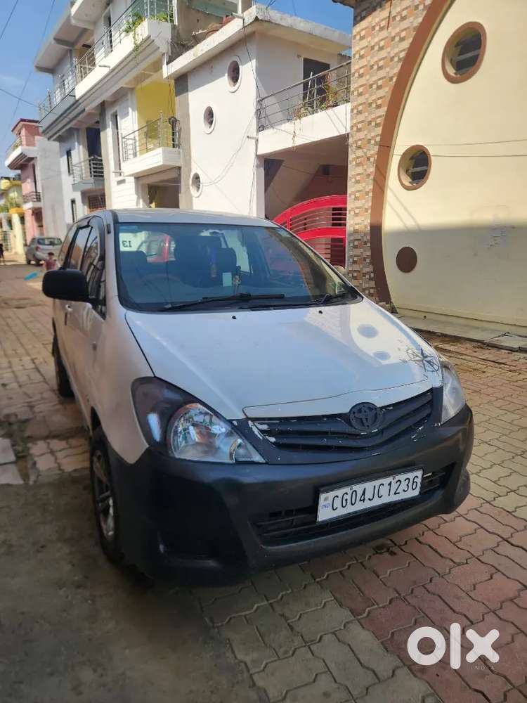 Toyota Innova 2010 Diesel Well Maintained