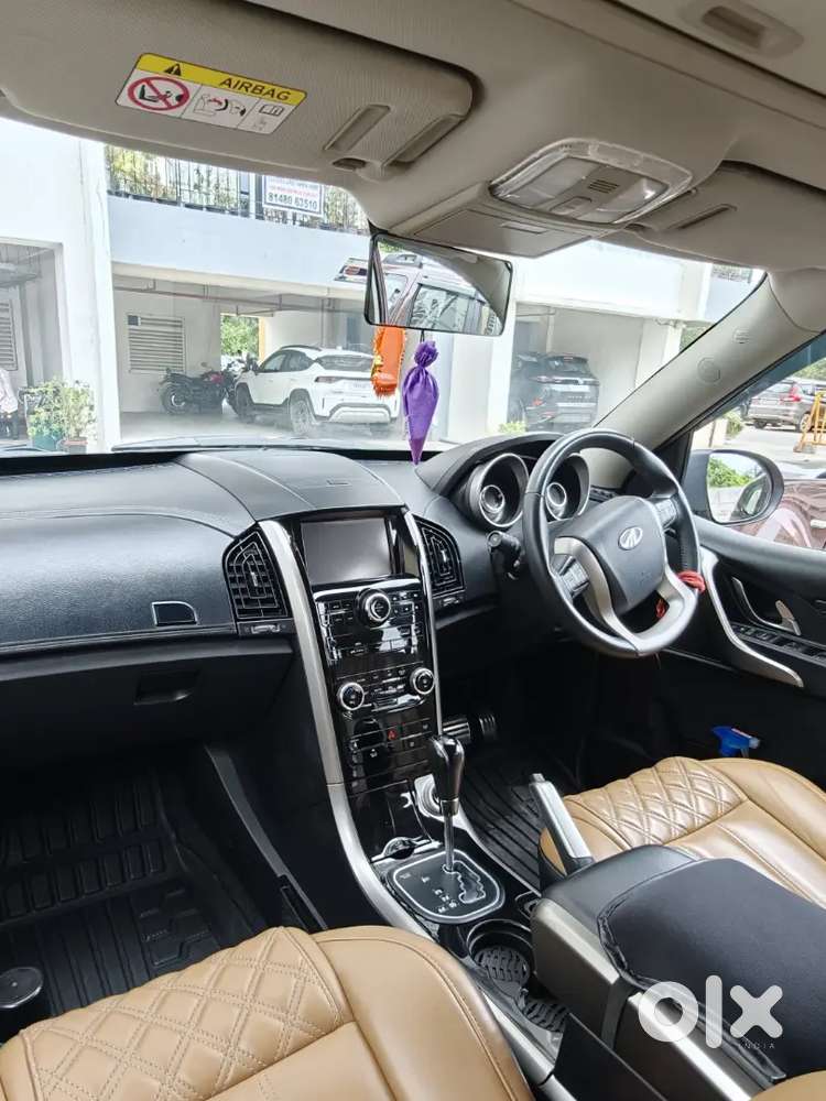 Mahindra Xuv500 W11 2018