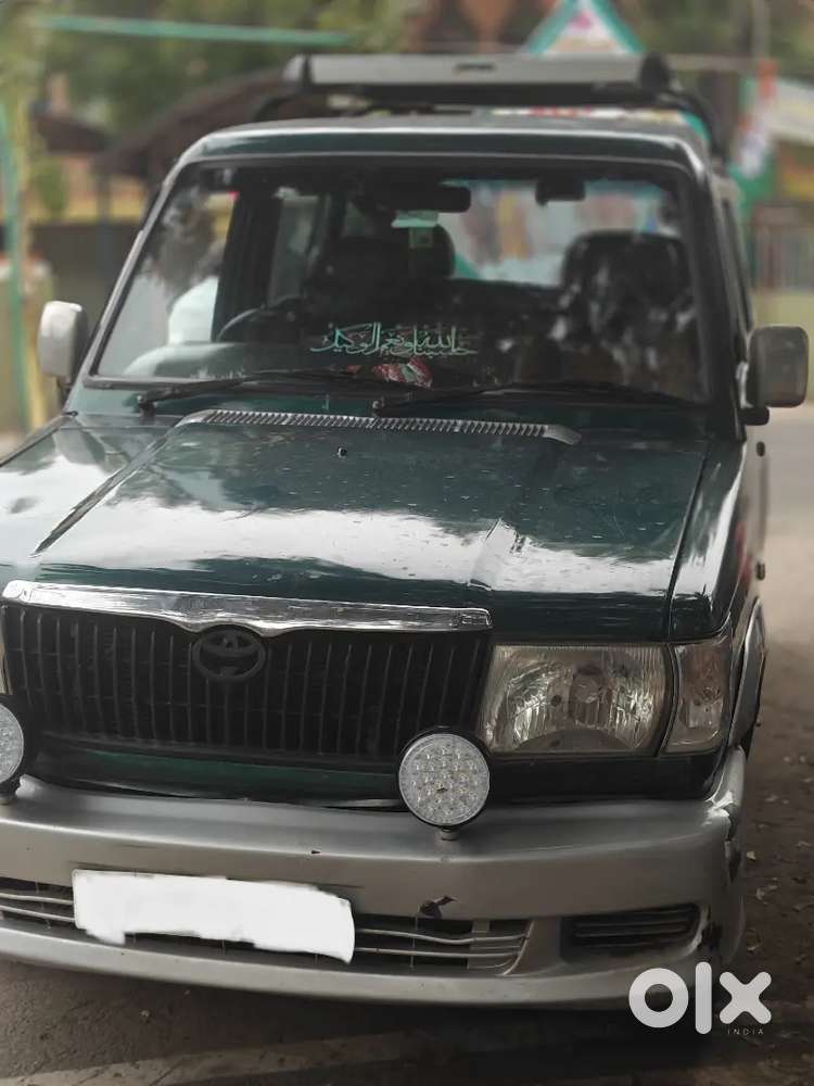 Toyota Qualis 2004