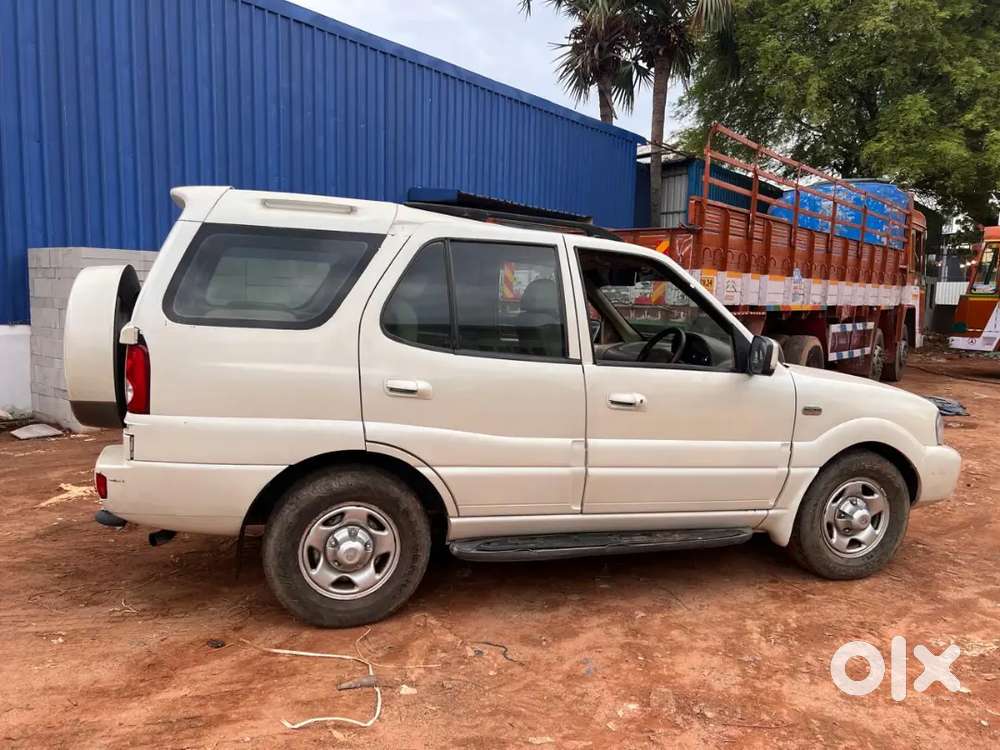 Tata Safari 2014 Diesel 100000 Km Driven