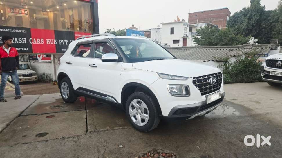 Hyundai Venue S Mt 1.2 Kappa, 2022, Petrol