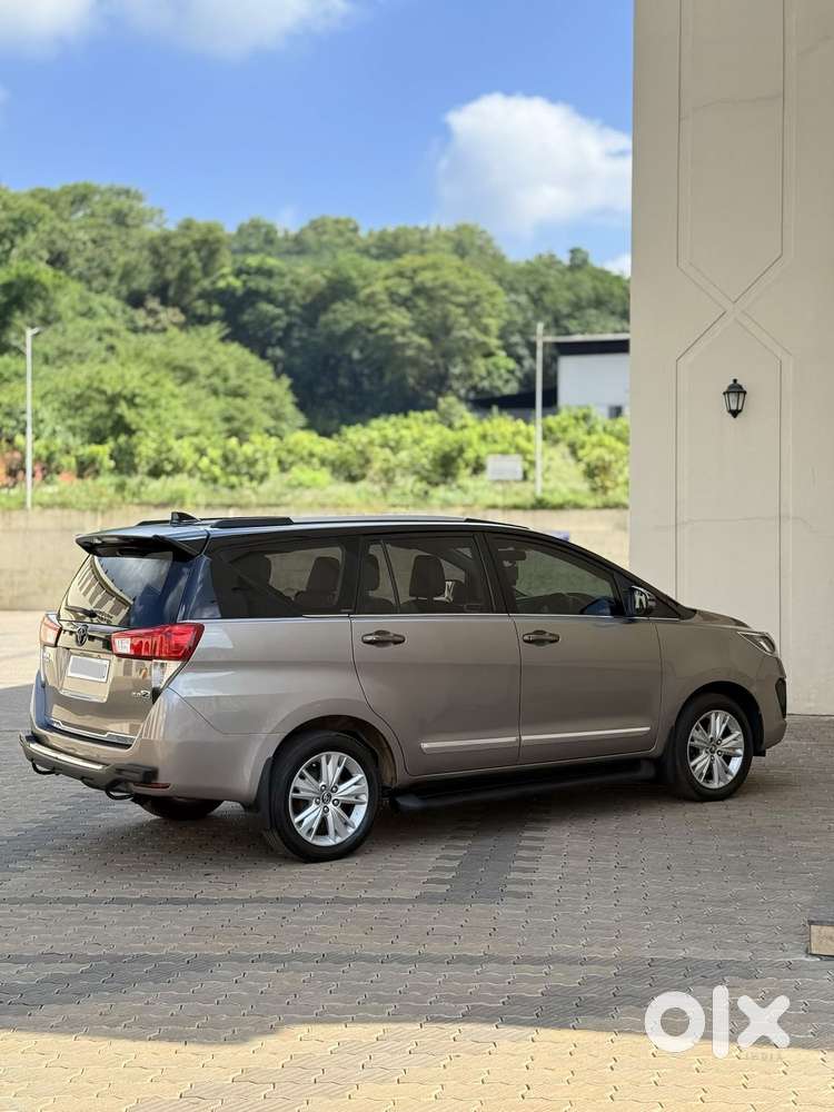 Toyota Innova Crysta 2.8 Zx At, 2017, Diesel