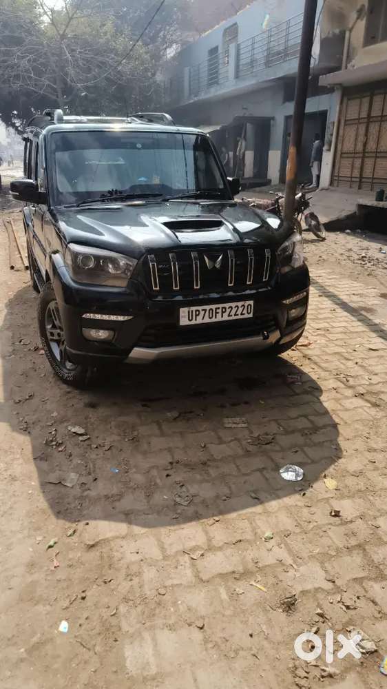 Ok Gadi H Black  Z Koi Kami Nhi H New Tayar H