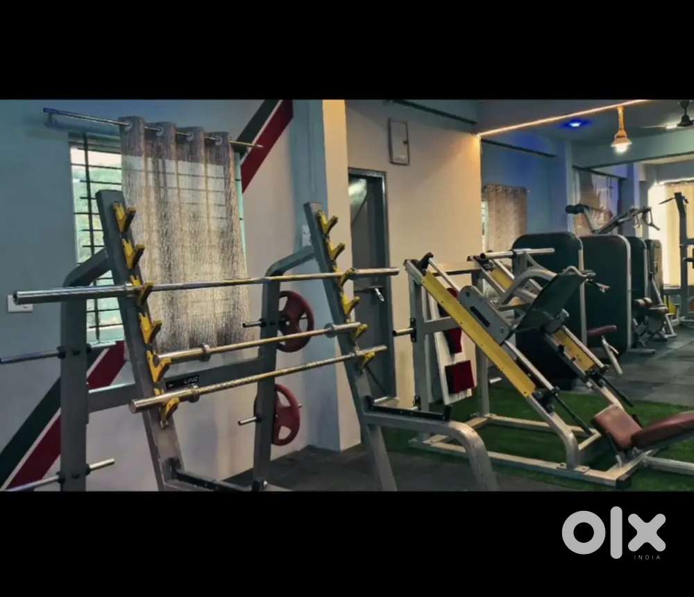 I need a gym trainer/ मुझे एक जिम ट्रेनर की ज़रूरत है