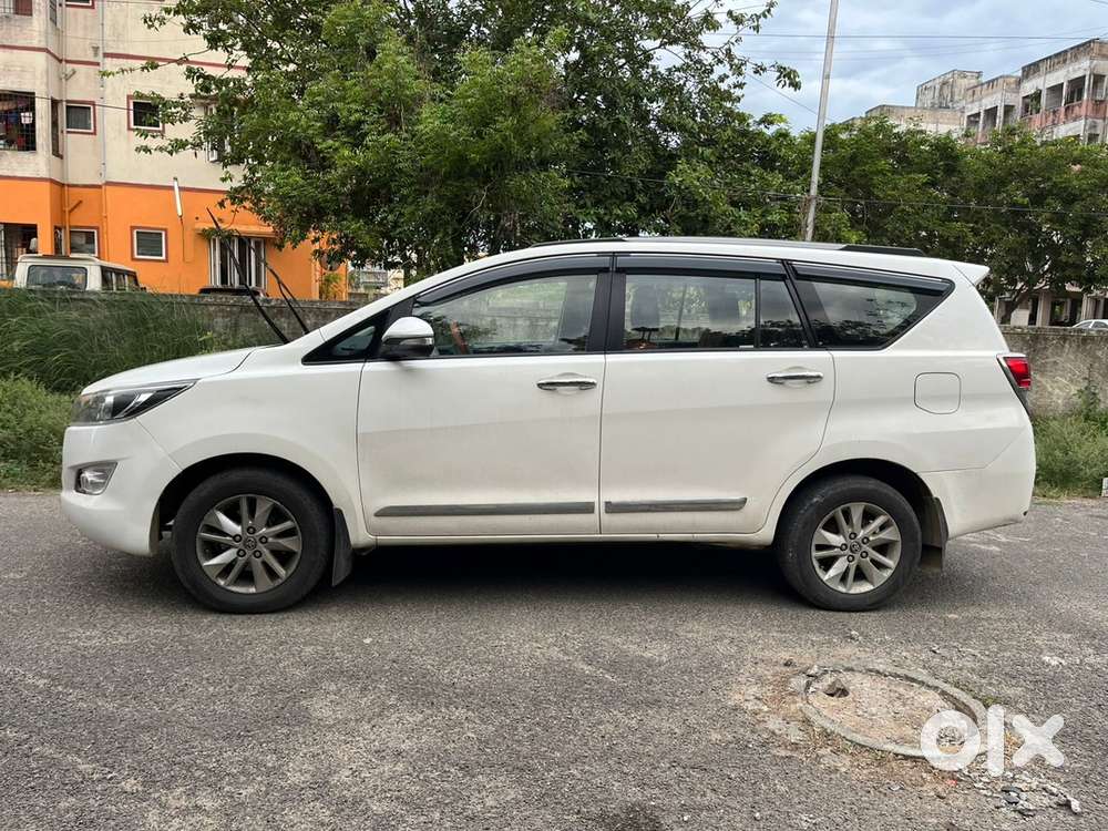 Toyota Innova Crysta 2016 Diesel Automatic Year