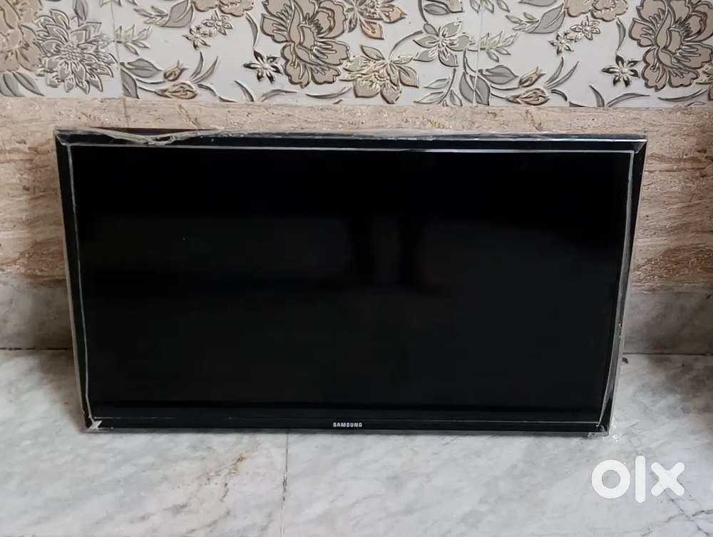 Samsung 32 Inch LED TV  HD Ready  Fully Working  Good Condition