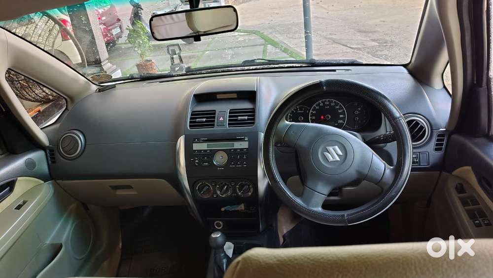 Maruti Suzuki Sx4 Vxi Bsiv, 2010, Petrol
