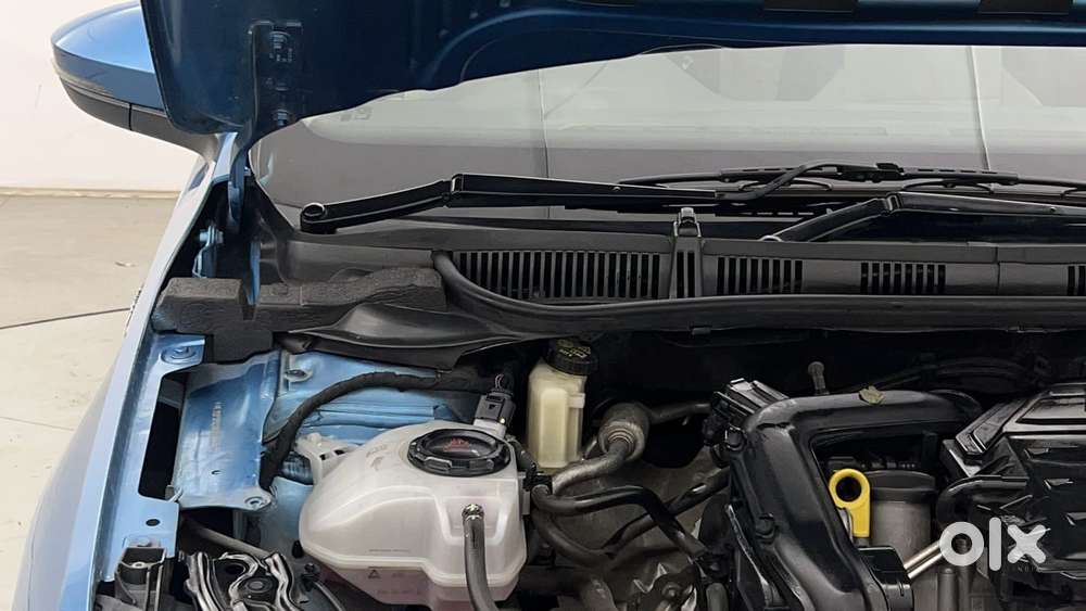 Skoda Slavia Ambition 1.0l Tsi At, 2022, Petrol