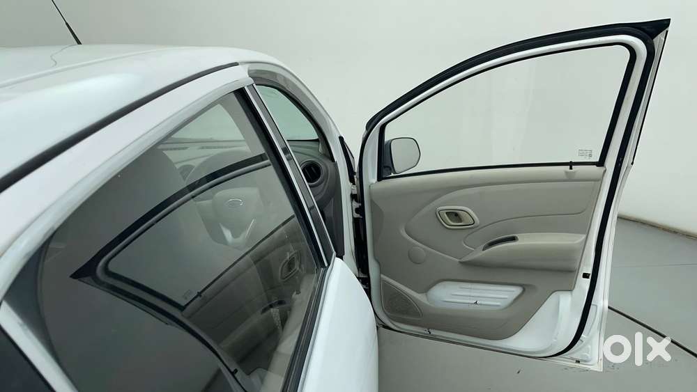 Datsun Redigo T Option, 2017, Petrol