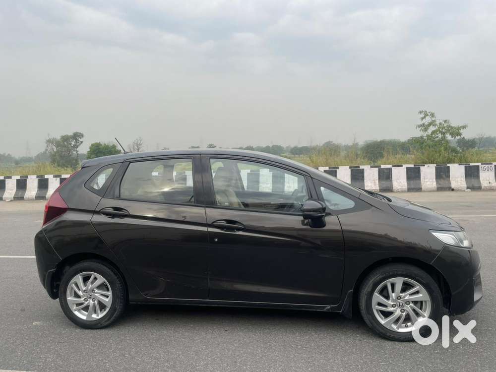 Honda Jazz V Mt Privilege, 2016, Petrol