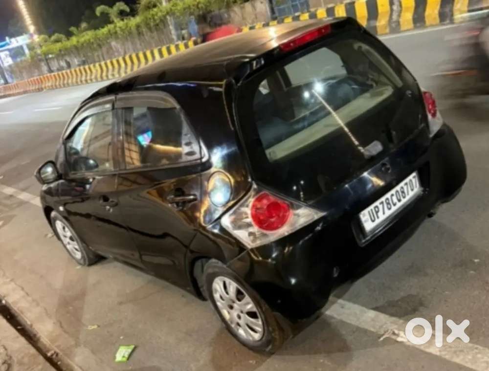 Honda Brio 2012 पेट्रोल मैनुअल