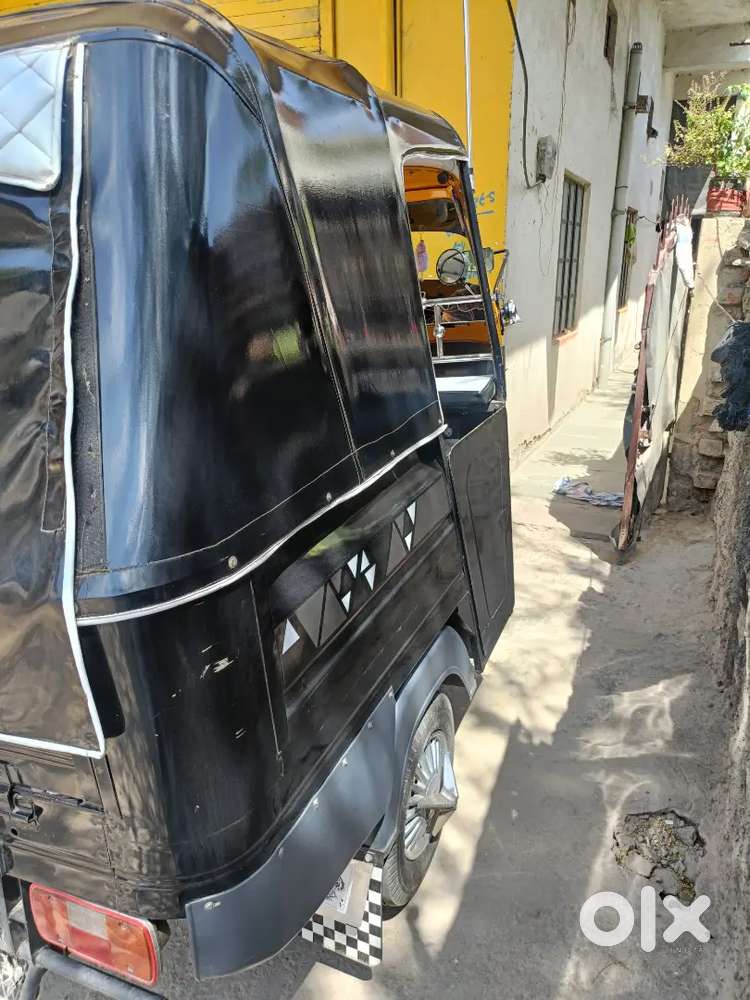 Urgent Requirement Auto Rickshaw Sale