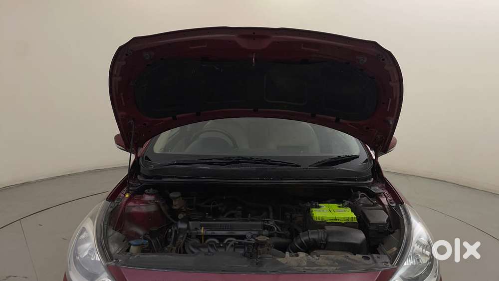 Hyundai Verna Fluidic 1.6 Vtvt Sx Opt, 2013, Petrol