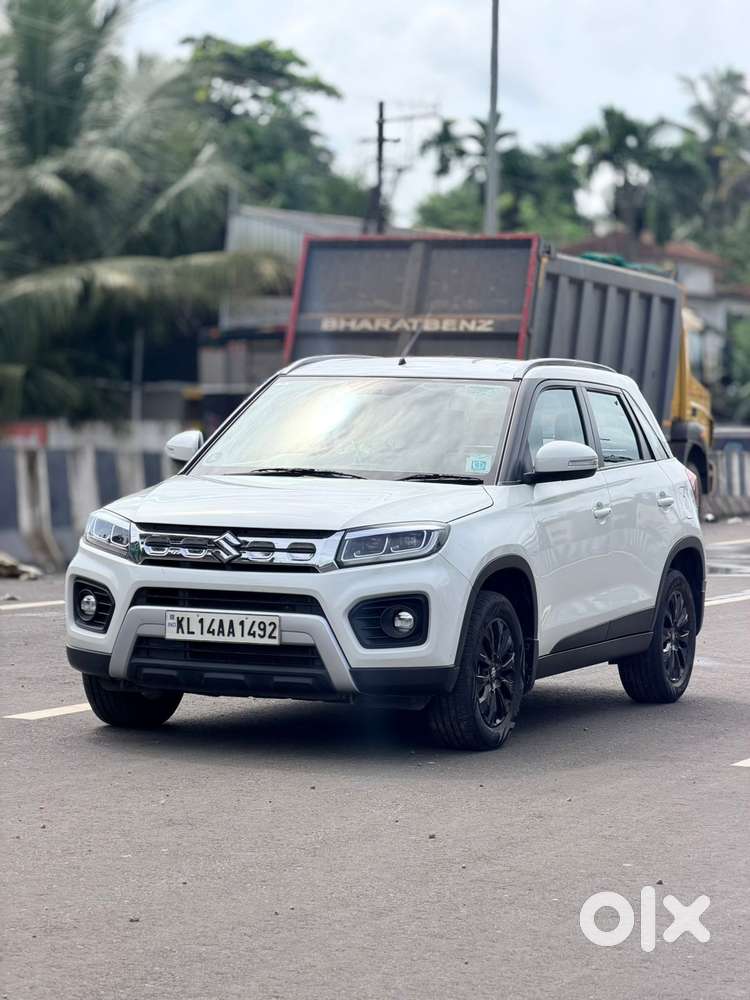 Maruti Suzuki Brezza 1.5 Zxi At Smart Hybrid, 2021, Petrol