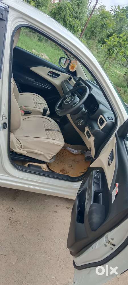 Maruti Suzuki Swift Dzire 1.3 Vxi, 2025, Cng & Hybrids