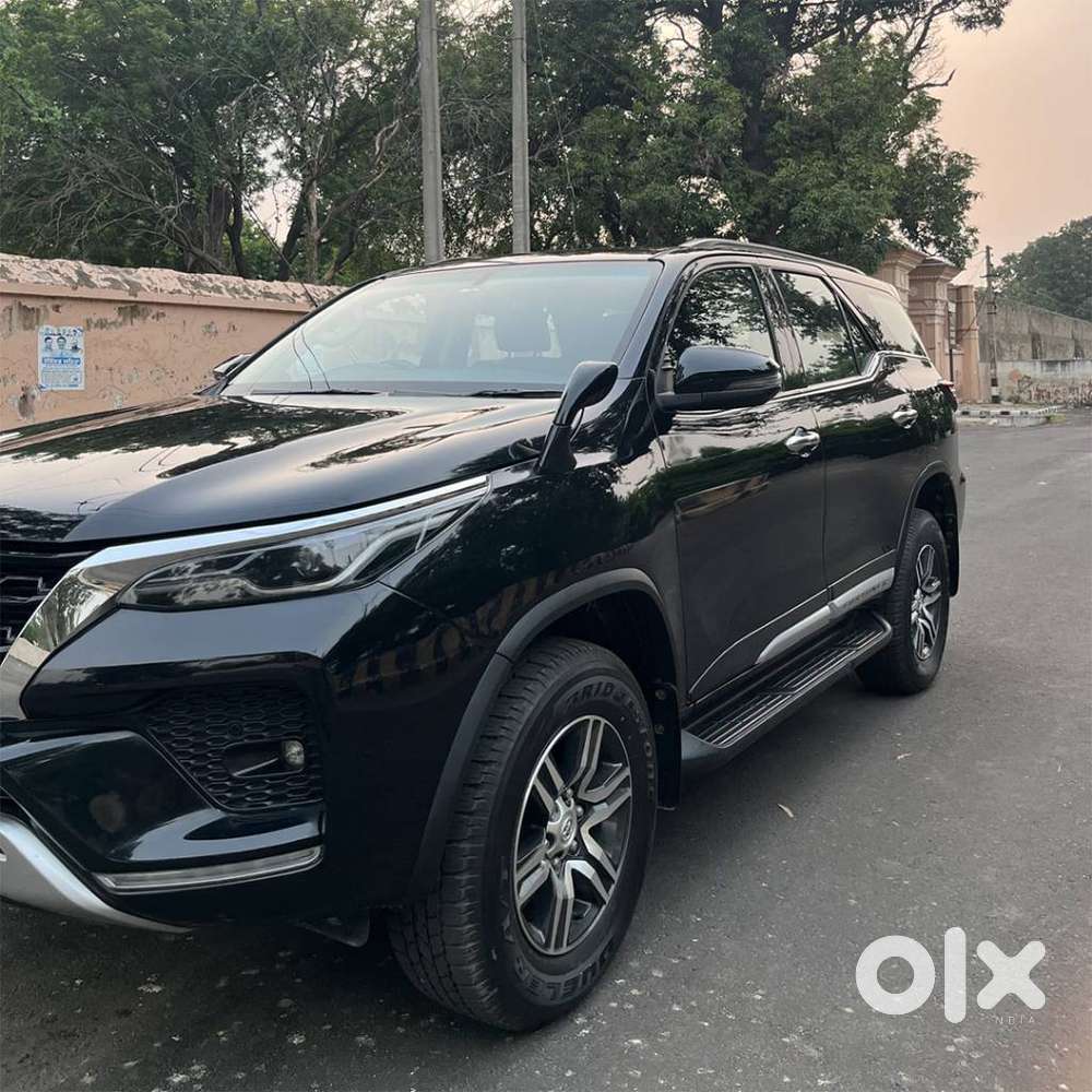 Toyota Fortuner 4x2 At 2.7 Petrol, 2022, Petrol