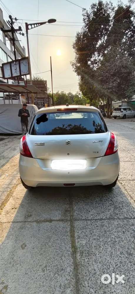 Maruti Suzuki Swift 2012 Petrol