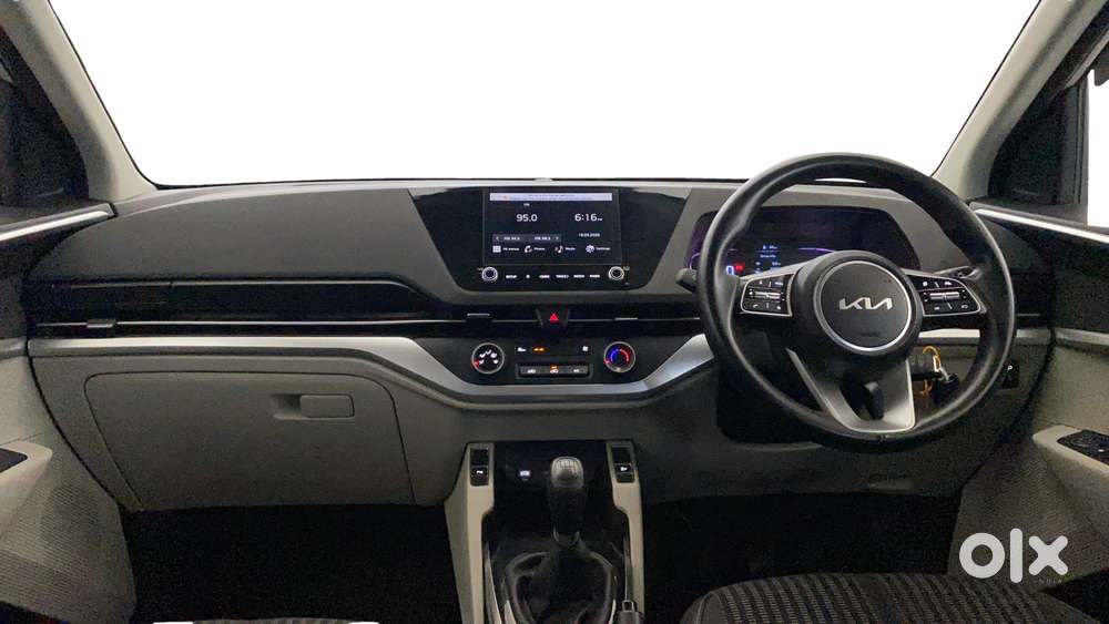 Kia Carens 1.4 Prestige 7 Str, 2022, Petrol