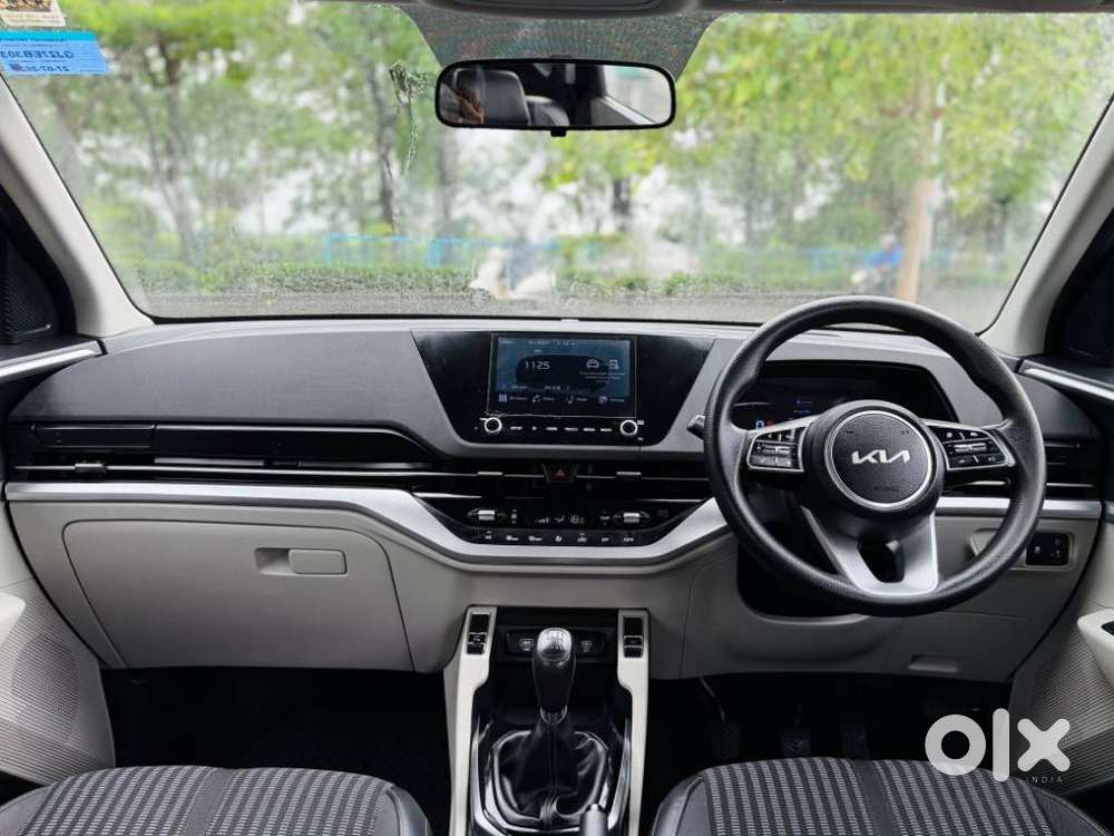 Kia Carens 1.5 Prestige Plus 7 Str Imt, 2022, Petrol